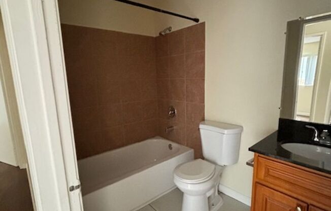 2 beds, 2 baths, 850 sqft, $2,400, Unit 2583-03