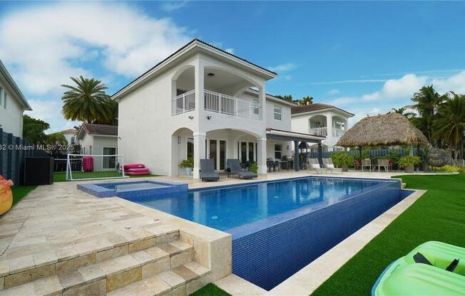 7031 NW 113 CT