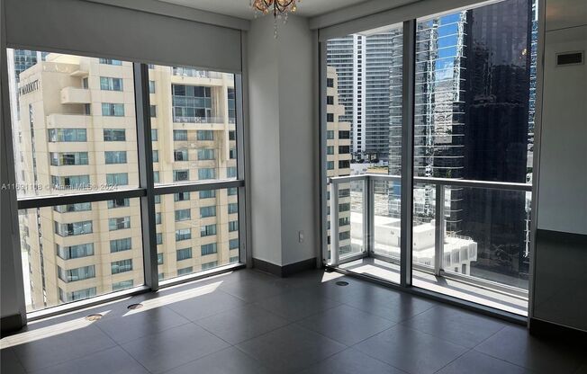 1060 Brickell Ave # 17-07 (A11691108)