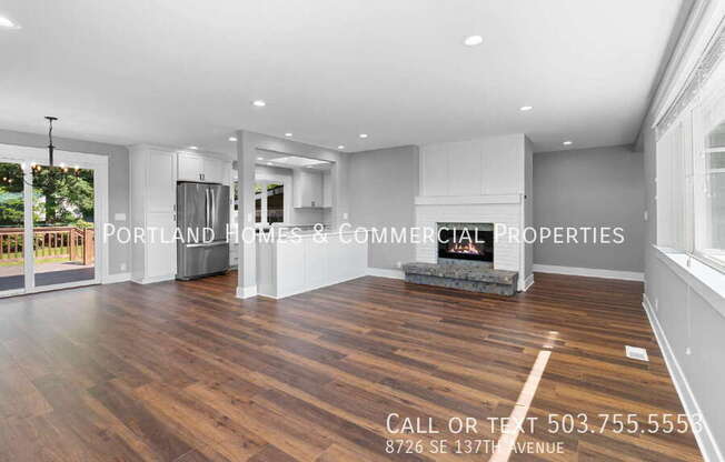 8726 SE 137 AVE