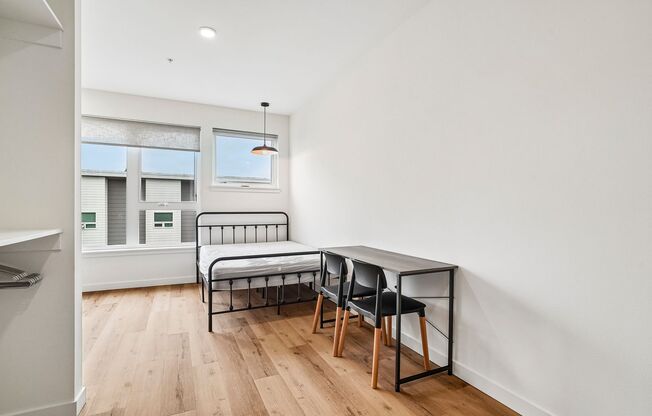 Studio, 1 bath, 250 sqft, $1,204, Unit 102