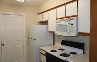 2 beds, 2 baths, $2,050, Unit APARTMENT 628