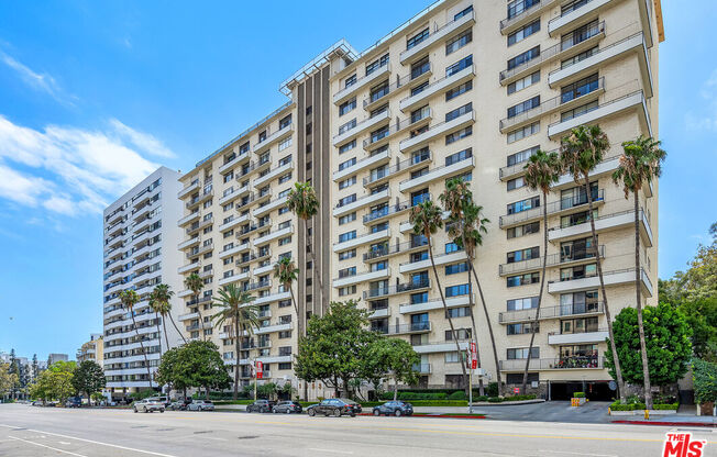 2 beds, 2 baths, 1,352 sqft, $5,100, Unit 1014