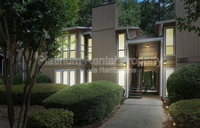 1555 TERRELL ML PL SE