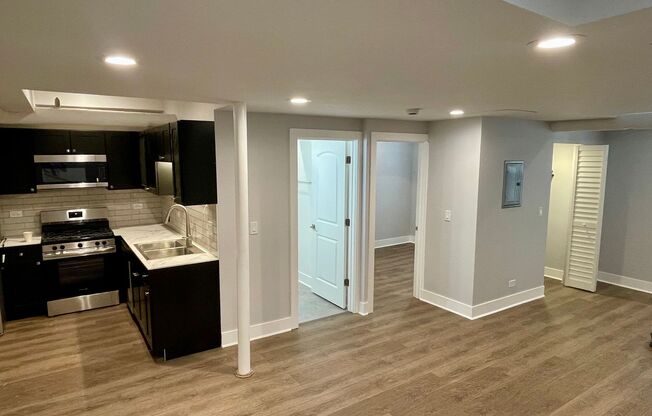 5002 N Springfield Ave