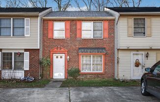 3 bed 2.5 bath Townhome