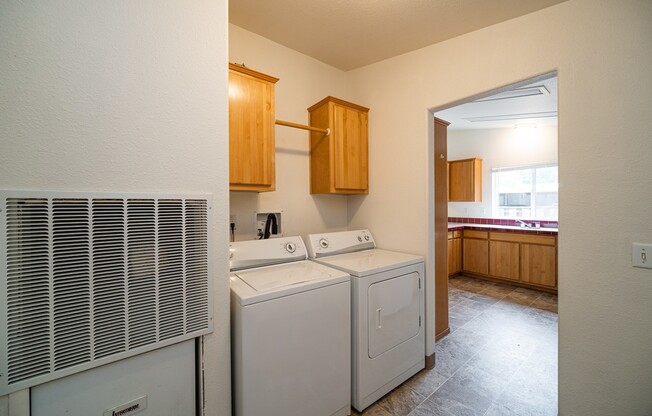 2 beds, 2 baths, 1,064 sqft, $1,795, Unit BEP7208