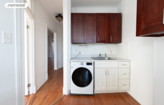 150 5 AVE