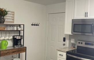 3 beds, 1 bath, $1,700