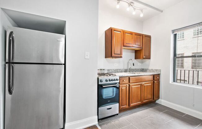Studio, 1 bath, 282 sqft, $1,500, Unit 102