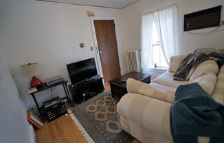 1 bed, 1 bath, $1,125, Unit 415 #2