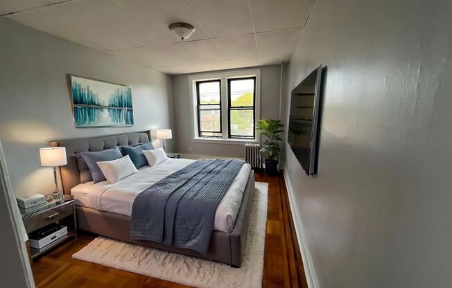 1 bed, 1 bath, $1,750, Unit D16
