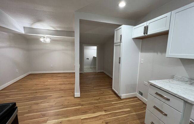 3 beds, 1 bath, $1,550