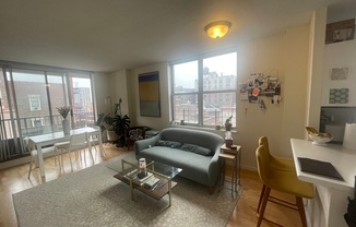 520 W 112 ST