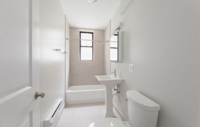Studio, 1 bath, 475 sqft, $1,575, Unit 617-G
