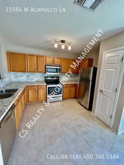 15584 W ACAPULCO LN
