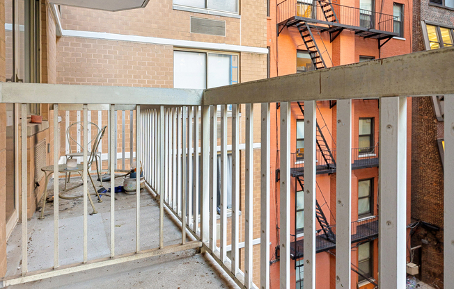 1 bed, 1 bath, $3,800, Unit 4B