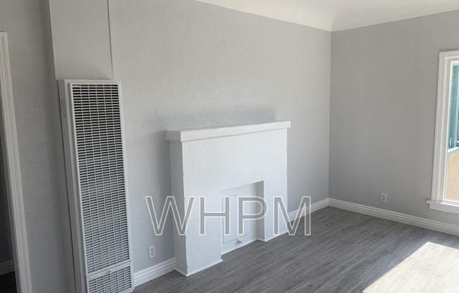 531 1/2 W 54 ST
