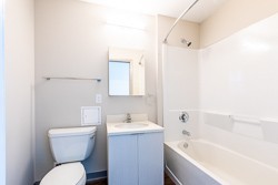 Studio, 1 bath, 382 sqft, $1,199, Unit 1206