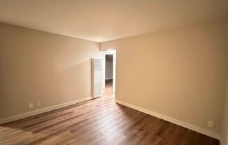 2 beds, 1 bath, $2,750, Unit Unit B