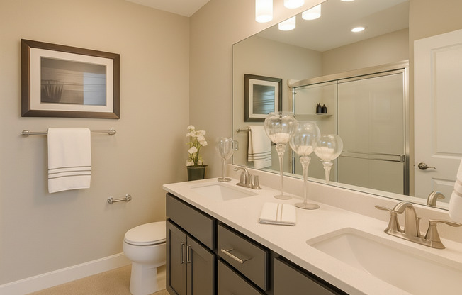 Your Dream 3-Bedroom Townhome Awaits at 5868 Royalton Rd NE!