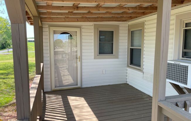 2 BED, 1 BATH HOME LOCATED IN DENTON!