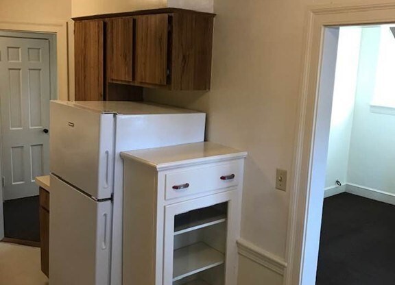 1 bed, 1 bath, 500 sqft, $1,800, Unit 11