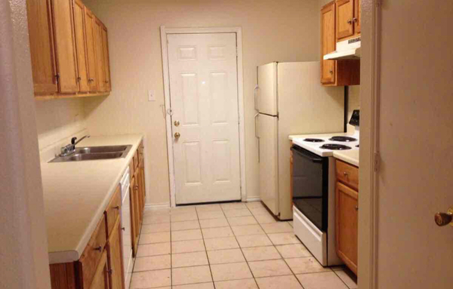 7611 OAK CHASE