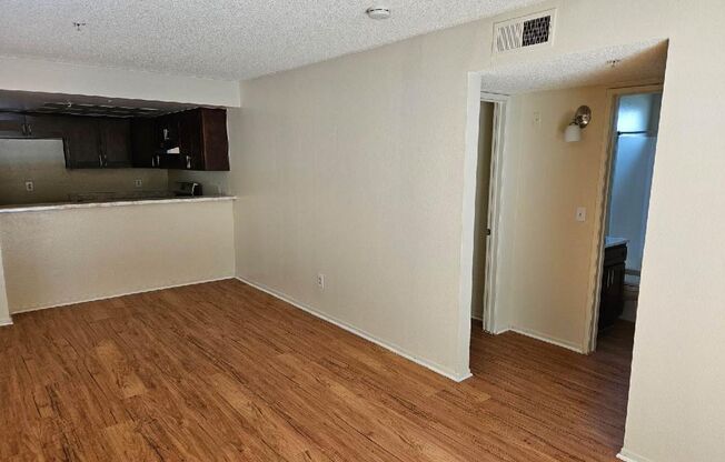 2 beds, 2 baths, 864 sqft, $2,750, Unit 227