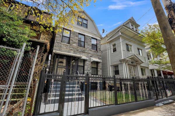 1698 TOPPING AVE