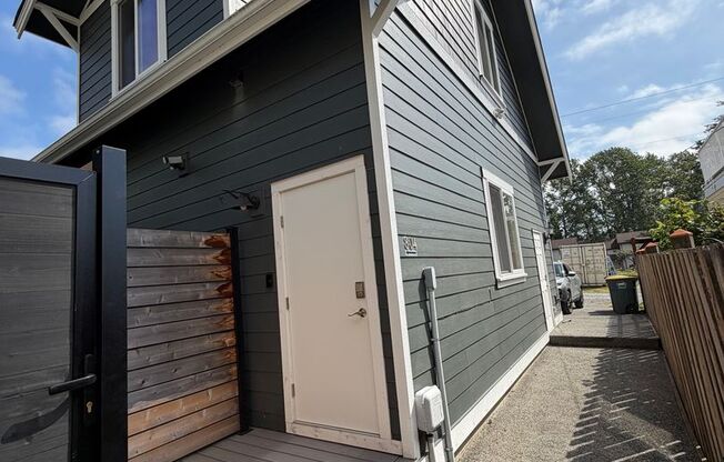 804 E Connecticut St Bellingham, WA