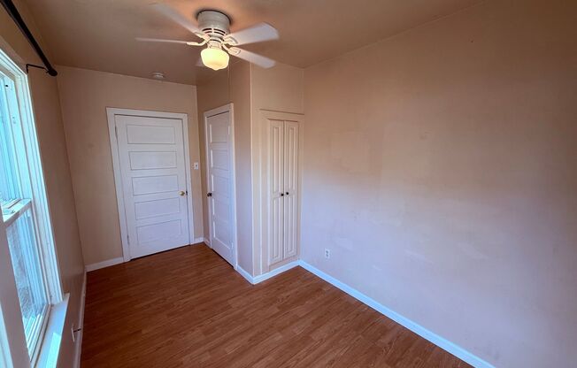 2 beds, 1 bath, $1,150