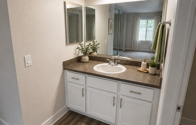 2 beds, 2 baths, 1,015 sqft, $2,715, Unit 126
