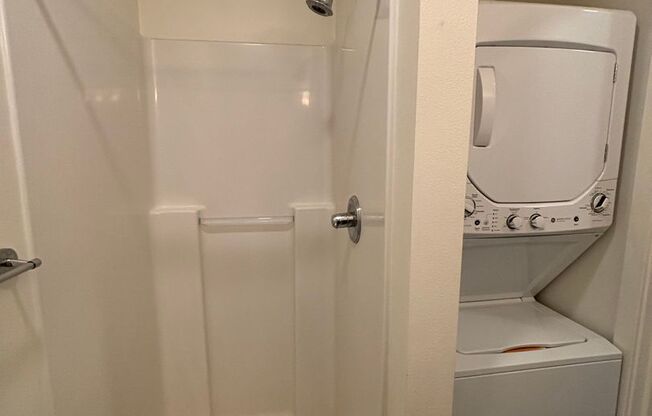 Studio, 1 bath, 236 sqft, $1,045, Unit 103