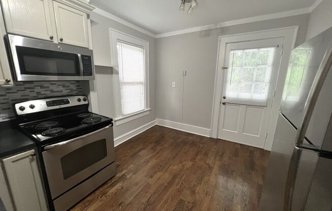 3 beds, 2 baths, 1,278 sqft, $3,150, Unit Unit B