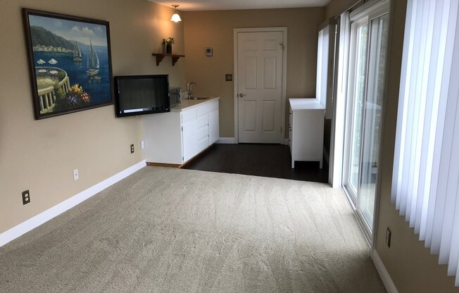 8700 RUMSON DR