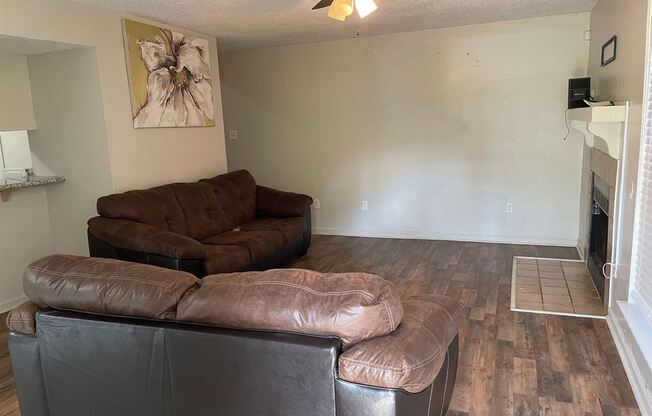 155 Marilyn Dr