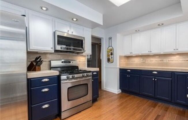 Beautiful 3-bedroom single family home just blocks from Wauwatosa, with garage parking and kitchen appliances!