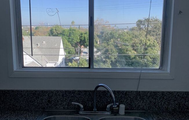 1 bed, 1 bath, $2,190, Unit 5