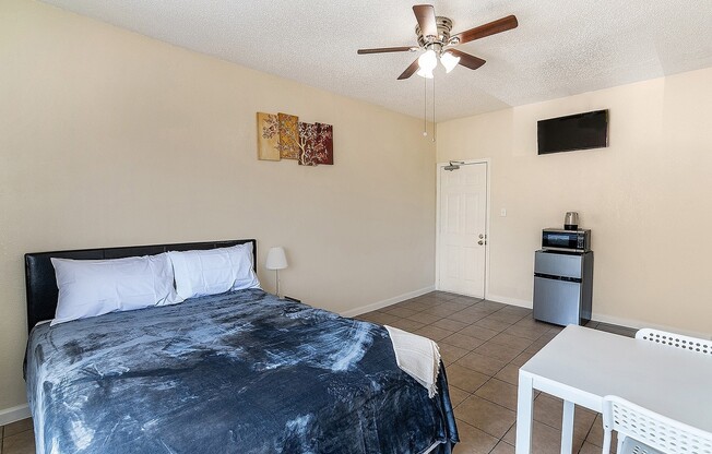 Studio, 1 bath, 154 sqft, $994.58, Unit 312