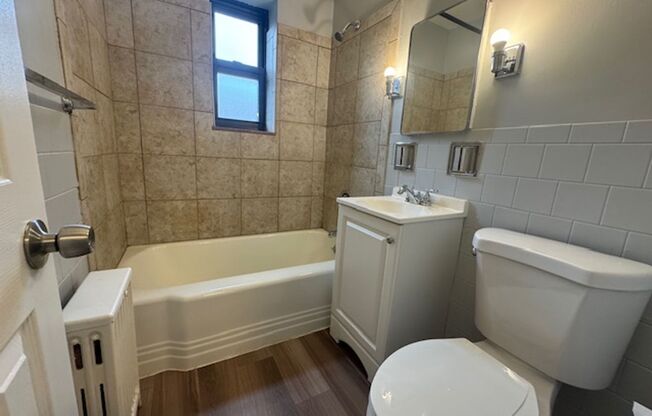 1 bed, 1 bath, 600 sqft, $1,299, Unit 5627 Rippey St. #C4