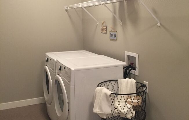 2 beds, 2 baths, $1,525, Unit 217