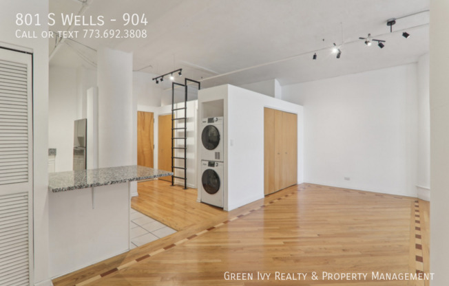 801 South Wells Street