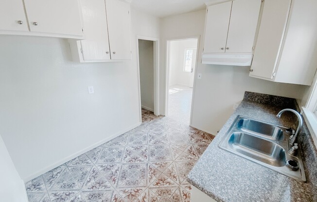 Studio, 1 bath, 300 sqft, $1,425, Unit #2431