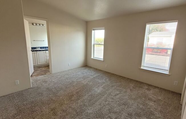 3 beds, 2 baths, 1,456 sqft, $2,495, Unit 31802-07