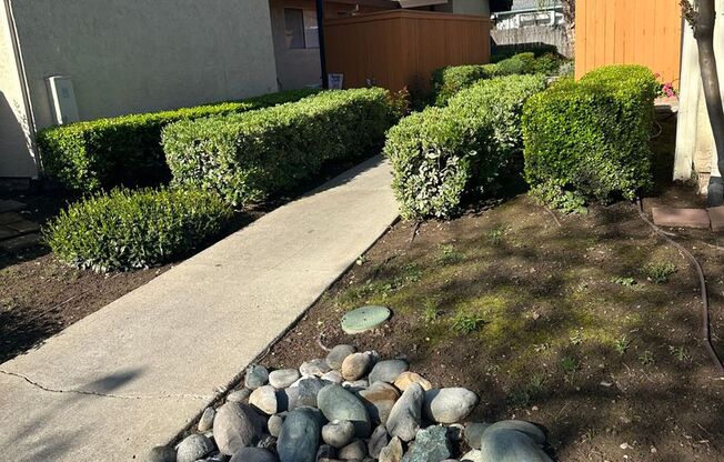 Whitney Villa Apartments