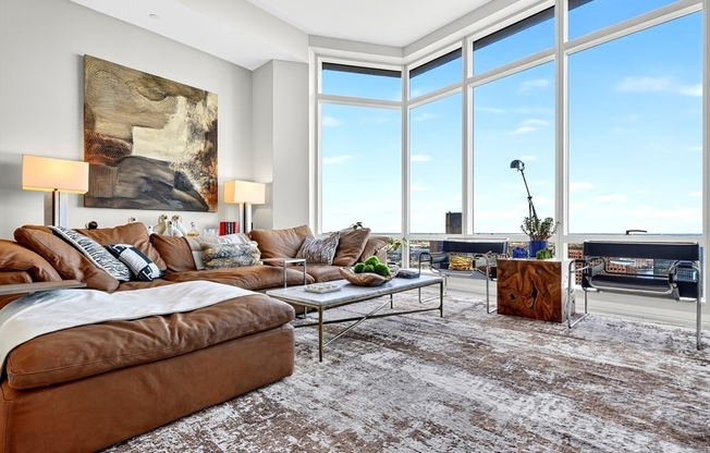 3 beds, 3.5 baths, 2,134 sqft, $20,000, Unit PH1C