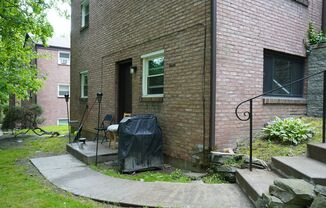 1 bed, 1 bath, $795, Unit 3449 Evergreen apt 8