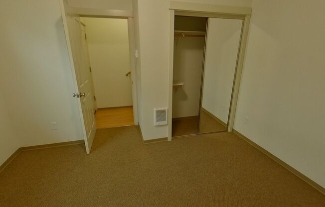 3 beds, 1.5 baths, 1,302 sqft, $2,550, Unit 1