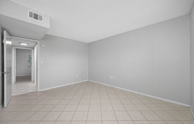 2 beds, 1 bath, 850 sqft, $1,500, Unit C212